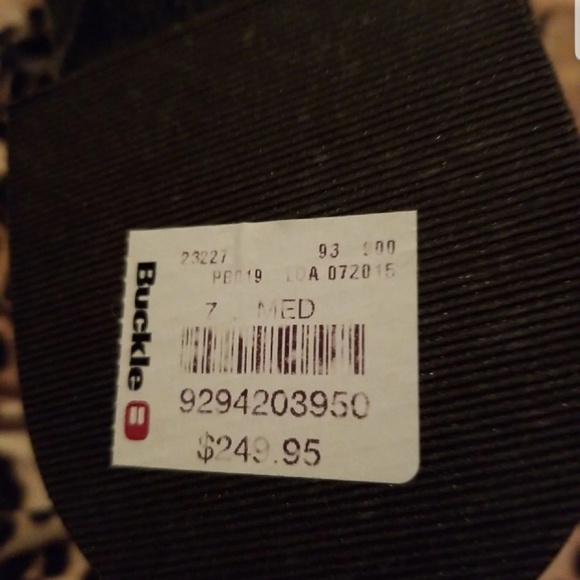 Boots - Picture 6 of 6